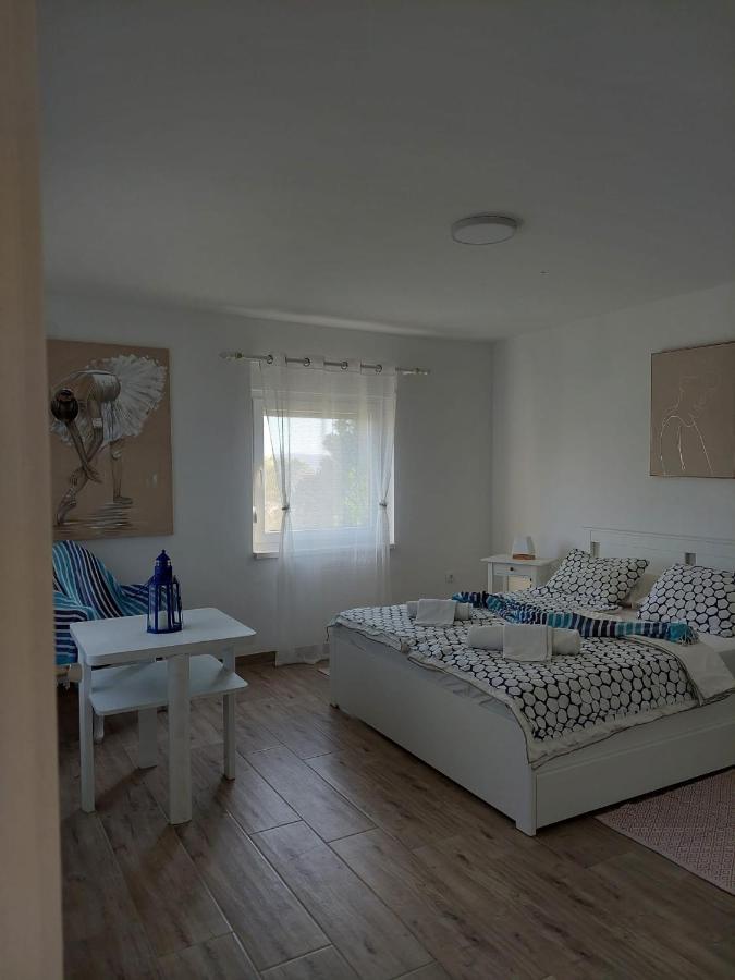 Apartment Hajduk Starigrad Paklenica Exteriér fotografie
